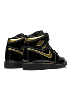 Air Jordan 1 "Black Metallic Gold"